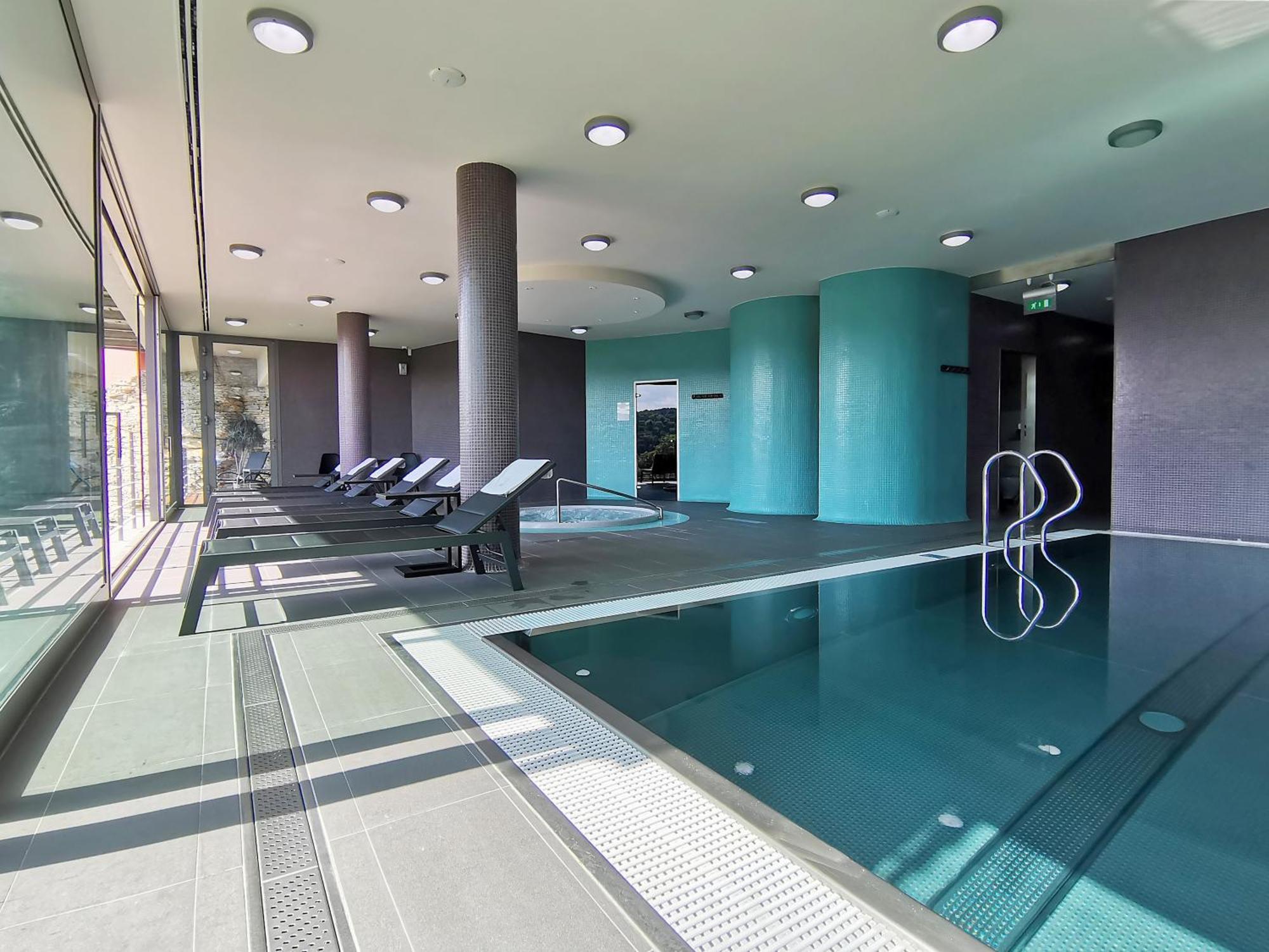 Hotel Rajska Zahrada Nove Mesto nad Metuji Ngoại thất bức ảnh