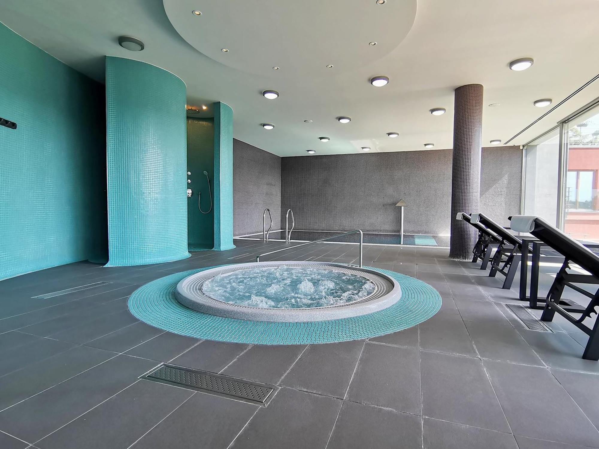 Hotel Rajska Zahrada Nove Mesto nad Metuji Ngoại thất bức ảnh